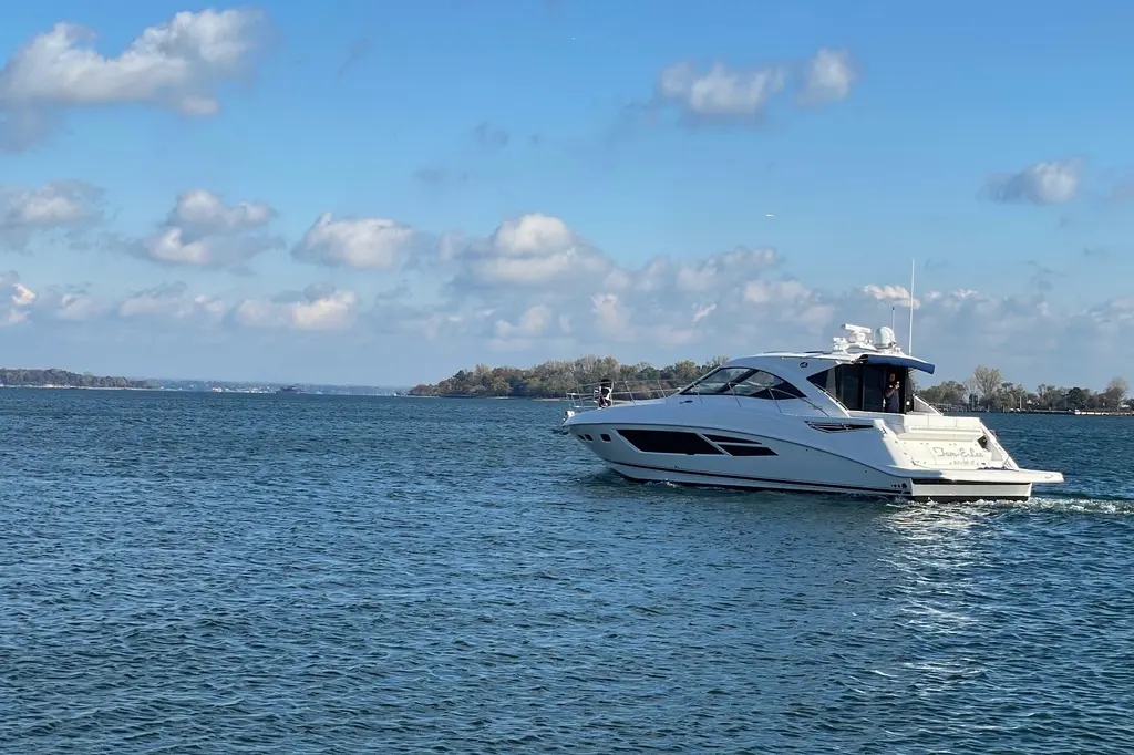 2013 Sea Ray Sundancer 510 Yacht For Sale in Bronx NY 2013 Sea Ray Sundancer 510 Yacht For Sale in Bronx NY