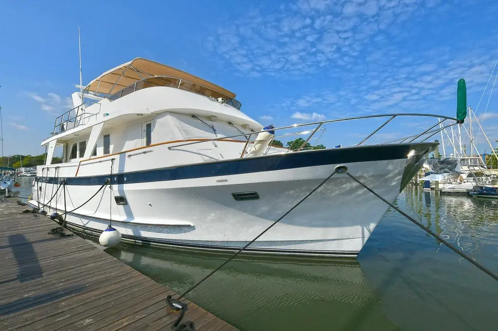 Symmetry 2002 Grand Alaskan Flushdeck Yacht For Sale in New Rochelle NY Symmetry 2002 Grand Alaskan Flushdeck Yacht For Sale in New Rochelle NY
