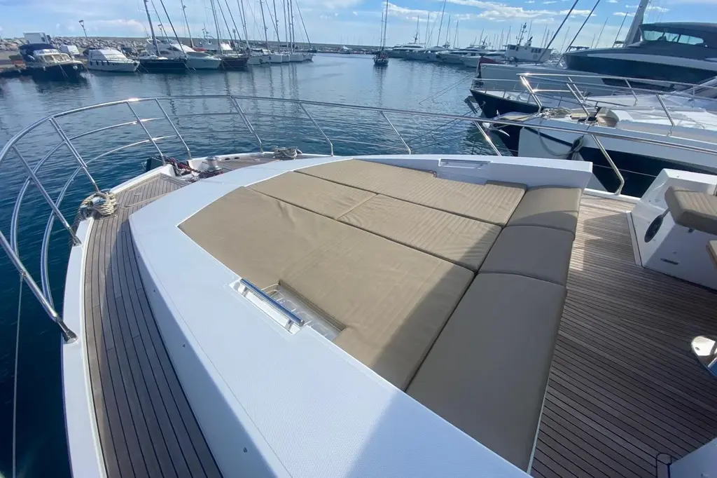 2016 Azimut 77S Yacht For Sale in Castel Volturno IT-CE 2016 Azimut 77S Yacht For Sale in Castel Volturno IT-CE