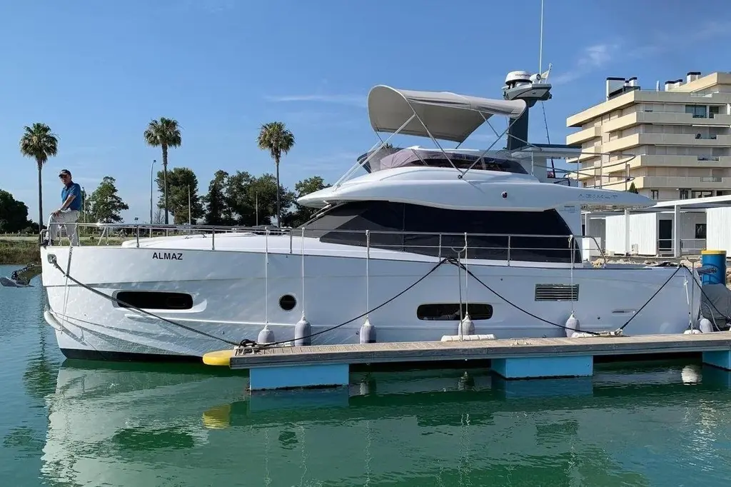 2020 Azimut Magellano 43 Yacht For Sale in Vilamoura 2020 Azimut Magellano 43 Yacht For Sale in Vilamoura