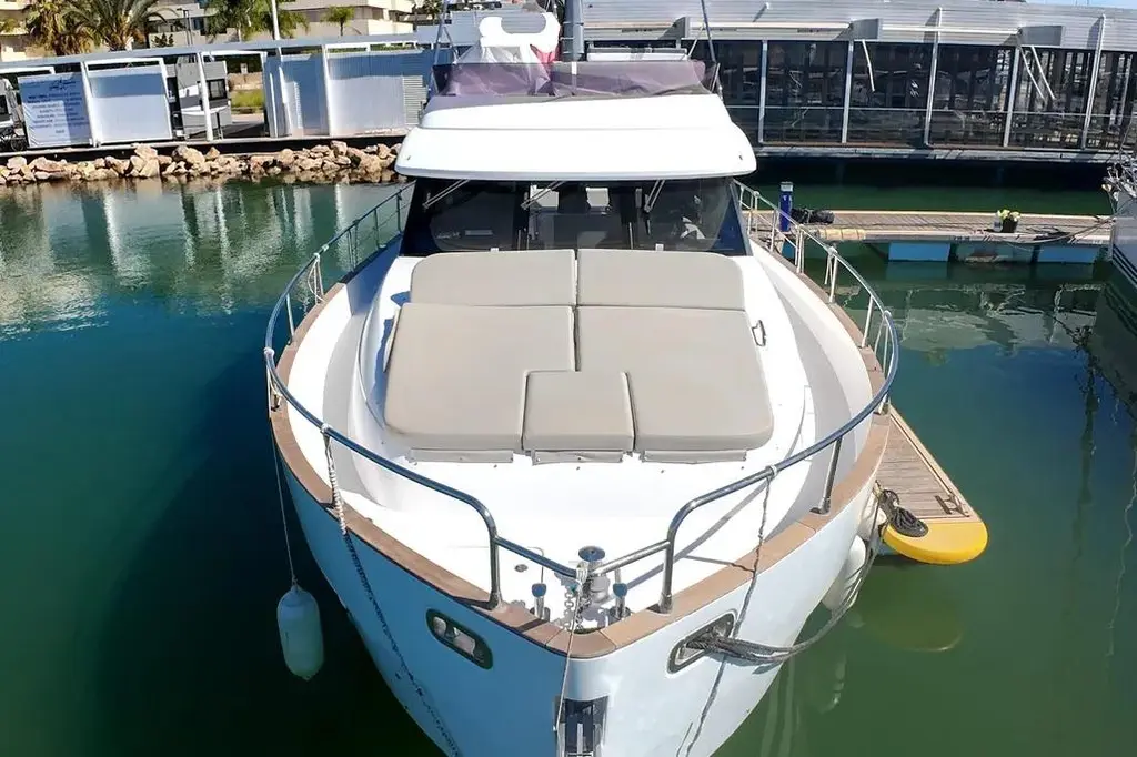 2020 Azimut Magellano 43 Yacht For Sale in Vilamoura 2020 Azimut Magellano 43 Yacht For Sale in Vilamoura