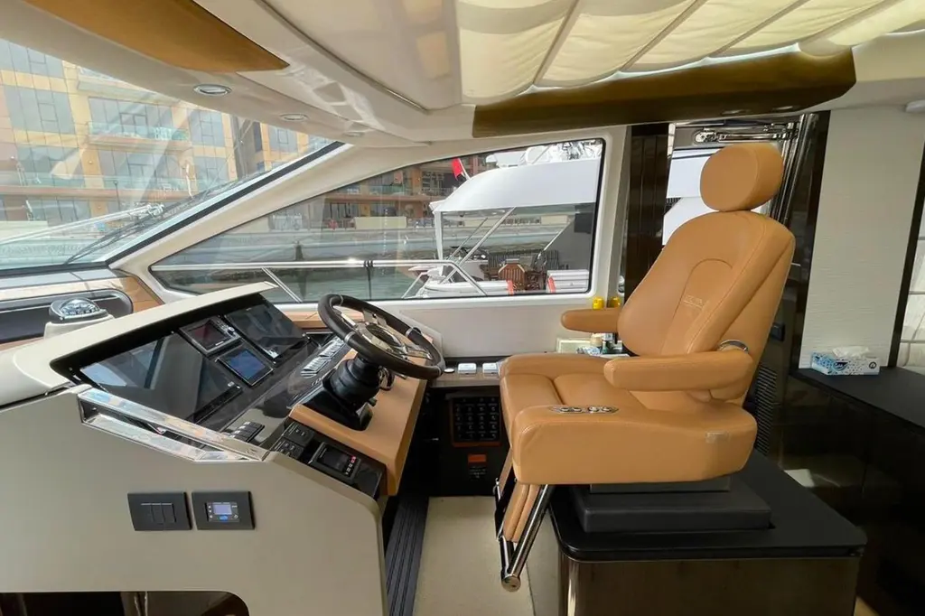  2015 Azimut 77S Yacht For Sale in Dubai 