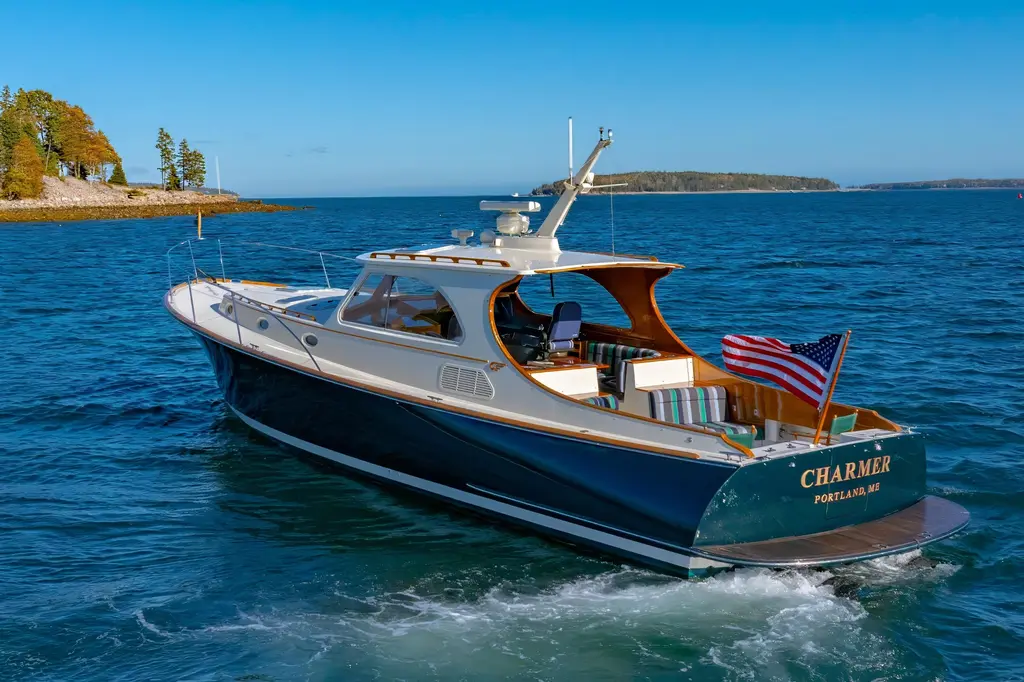 Charmer 1999 Hinckley Talaria 44 Yacht For Sale in Portland ME