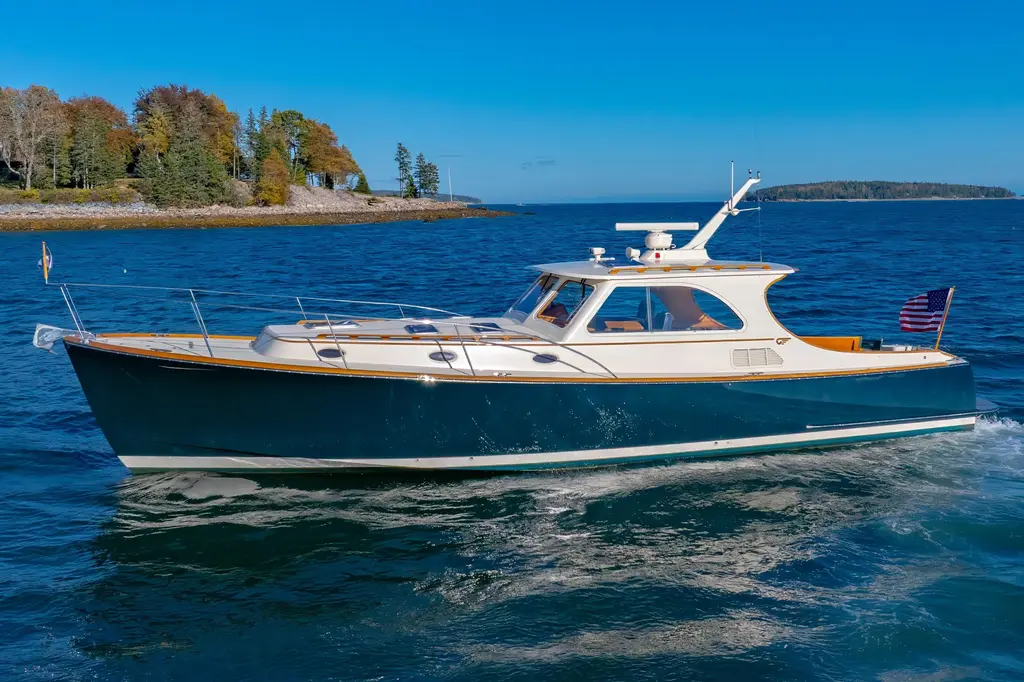 Charmer 1999 Hinckley Talaria 44 Yacht For Sale in Portland ME