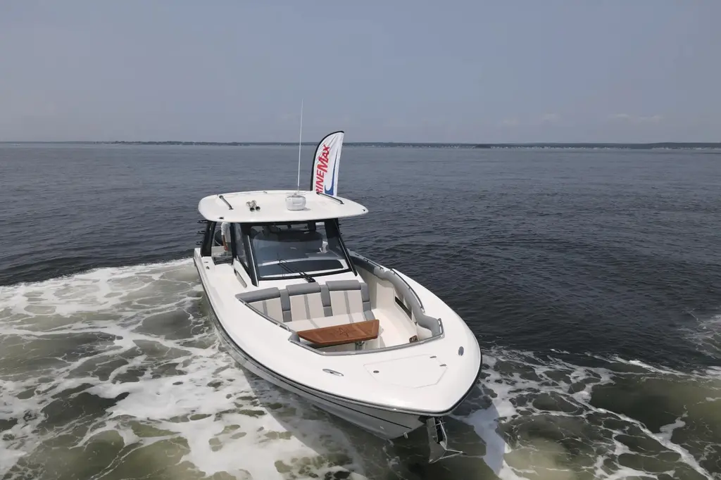 2025 Boston Whaler 350 Realm Yacht For Sale in Quincy MA 2025 Boston Whaler 350 Realm Yacht For Sale in Quincy MA