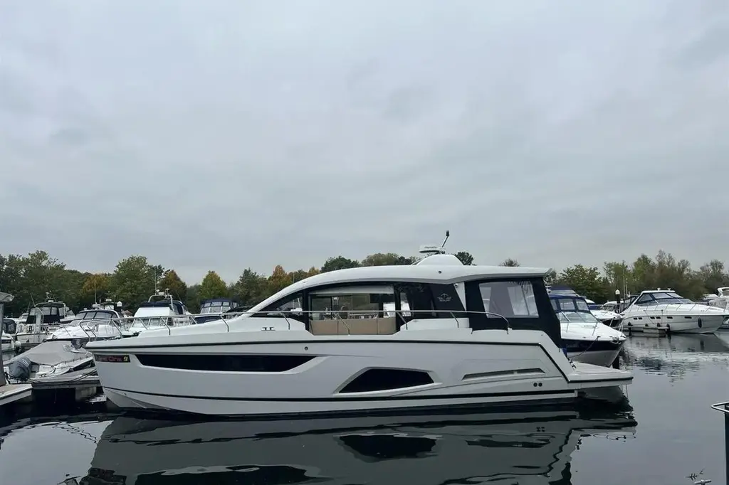  2019 Sealine C430 Yacht For Sale in Chertsey E38