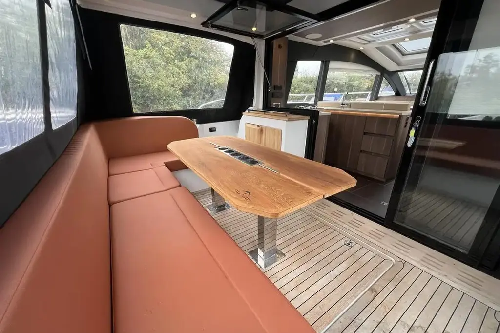  2019 Sealine C430 Yacht For Sale in Chertsey E38