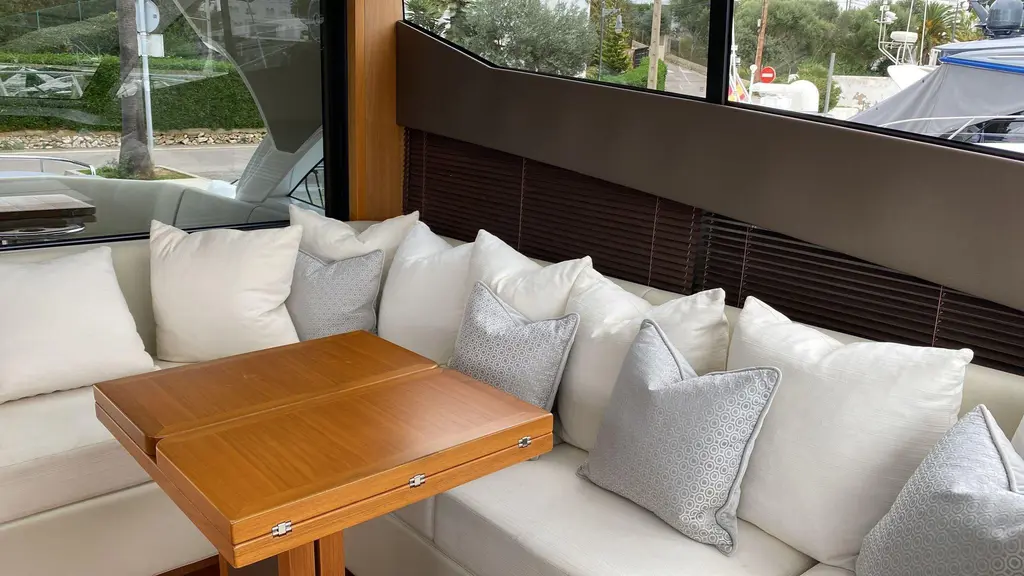 2015 Sunseeker Predator 57 Yacht For Sale in Palma 2015 Sunseeker Predator 57 Yacht For Sale in Palma