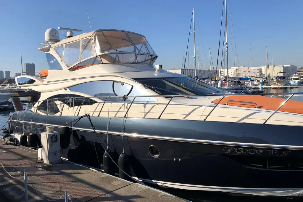 2014 Azimut Fly 60 Yacht For Sale in Koto-ku 2014 Azimut Fly 60 Yacht For Sale in Koto-ku