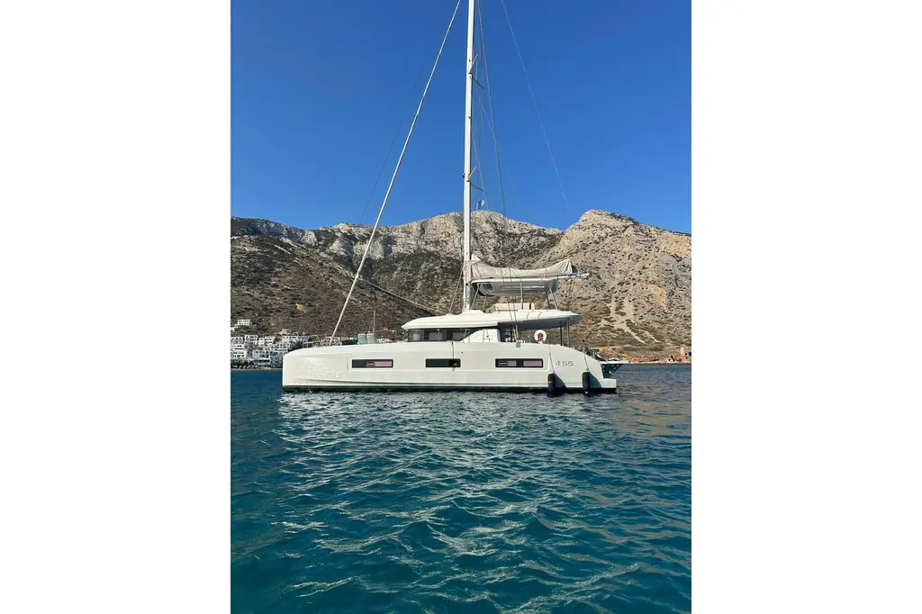 ECHOES 1 2023 Lagoon 55 Yacht For Sale in ?ren ECHOES 1 2023 Lagoon 55 Yacht For Sale in ?ren