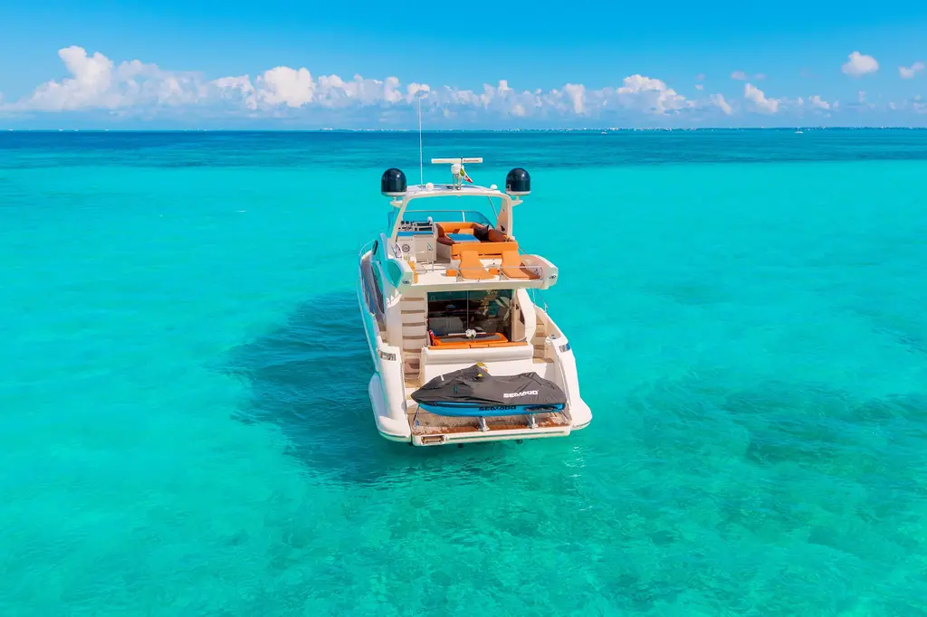GOLDEN SUN 2011 Azimut 58 Yacht For Sale in Canc&uacute;n 