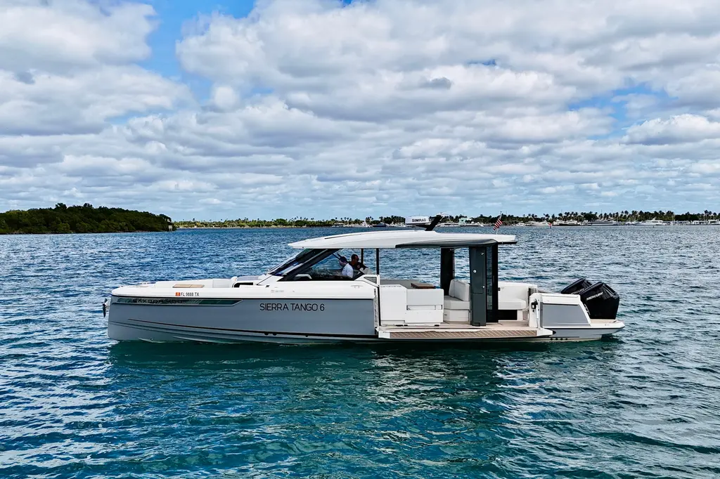 SIERRA TANGO VI 2025 Saxdor 400 GTO Yacht For Sale in Miami Beach FL SIERRA TANGO VI 2025 Saxdor 400 GTO Yacht For Sale in Miami Beach FL