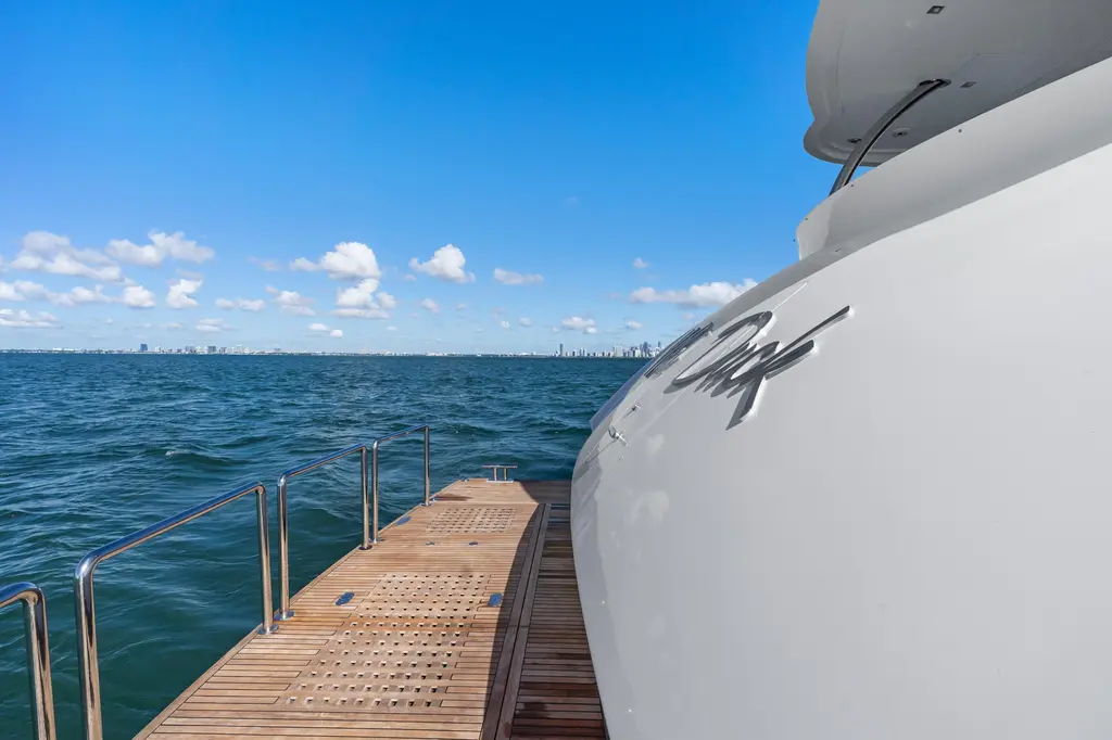 WILD DUCK 2019 Horizon RP110 Yacht For Sale in Miami FL WILD DUCK 2019 Horizon RP110 Yacht For Sale in Miami FL