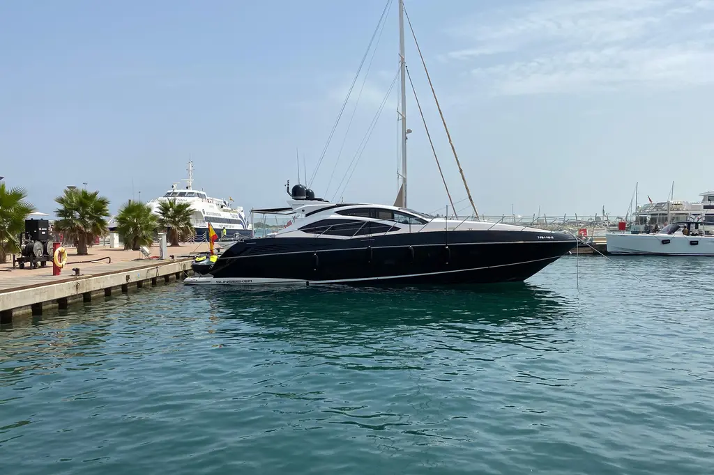 2010 Sunseeker Predator 64 Yacht For Sale in Alicante ES-A 2010 Sunseeker Predator 64 Yacht For Sale in Alicante ES-A