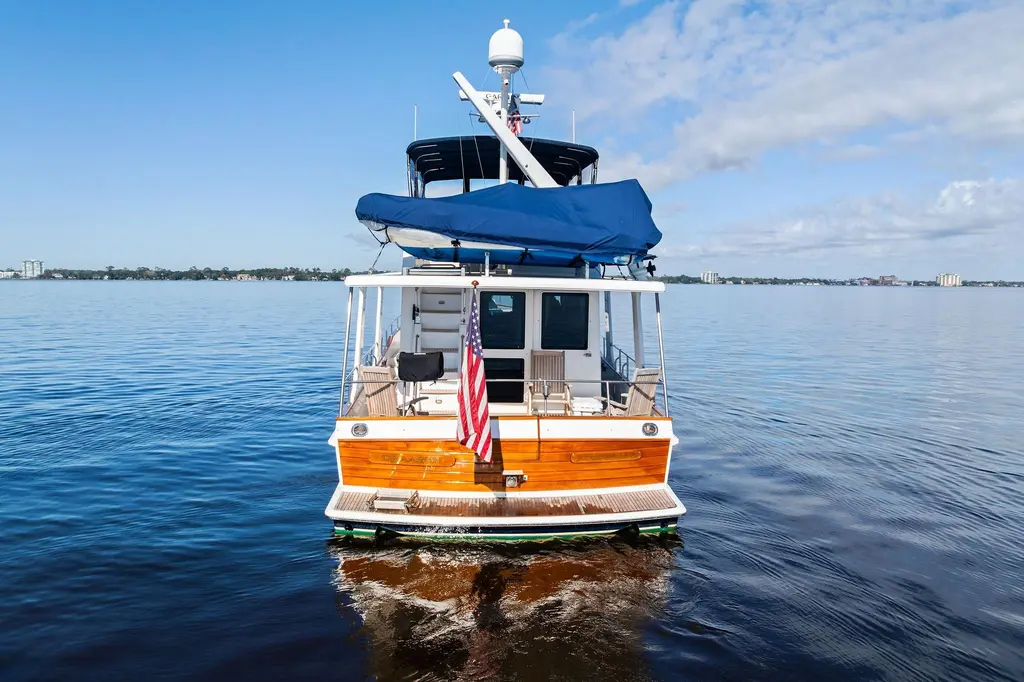 DRAAGEN 2006 Grand Banks 47 Heritage EU Yacht For Sale in Jacksonville FL DRAAGEN 2006 Grand Banks 47 Heritage EU Yacht For Sale in Jacksonville FL