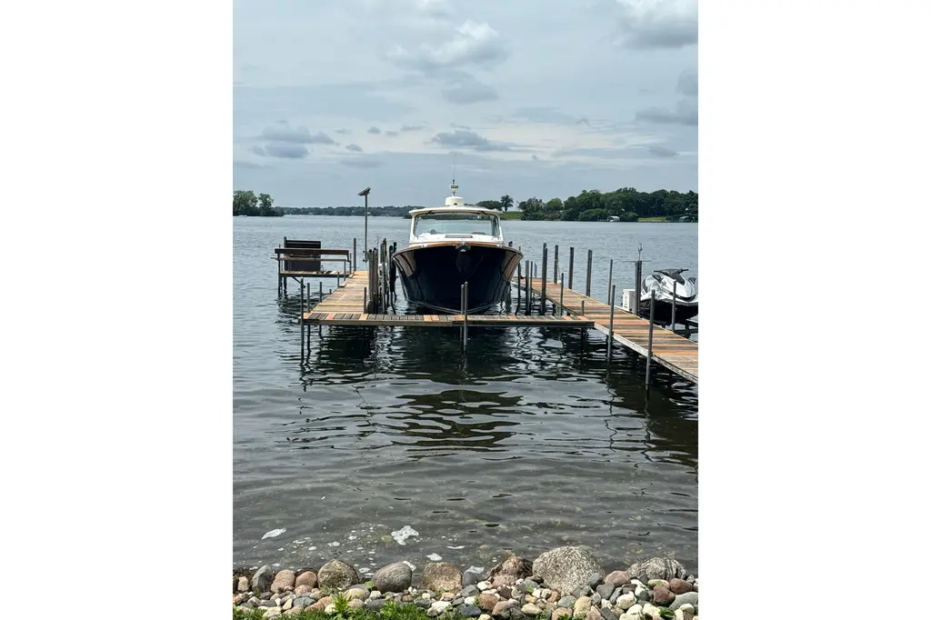 2022 Hinckley 35 Yacht For Sale in Naples FL 2022 Hinckley 35 Yacht For Sale in Naples FL