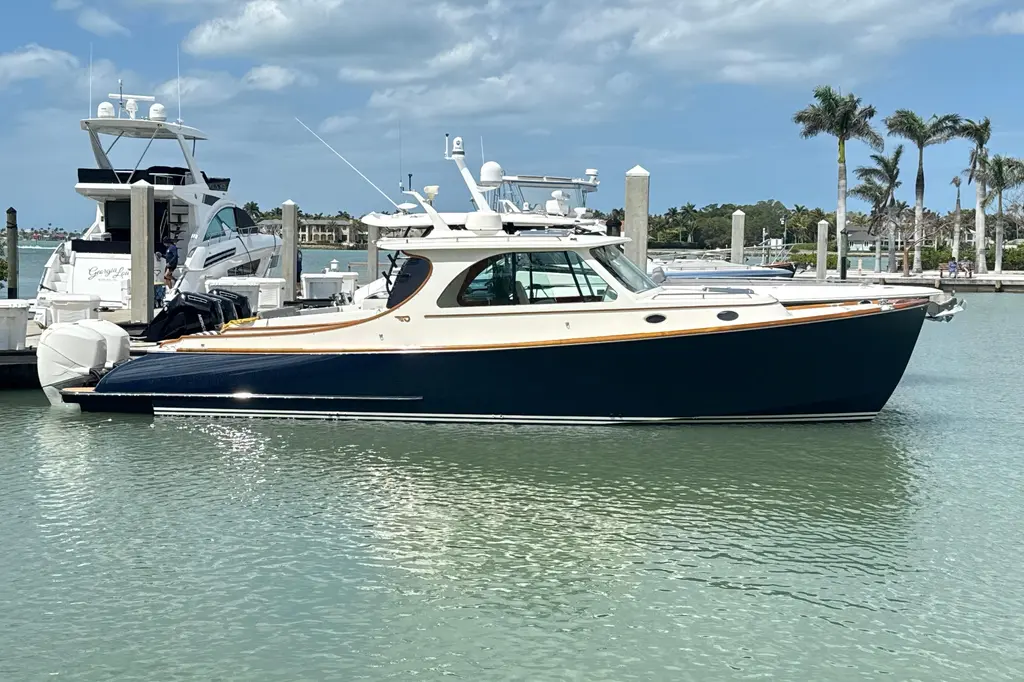 2022 hinckley 35 naples florida for sale