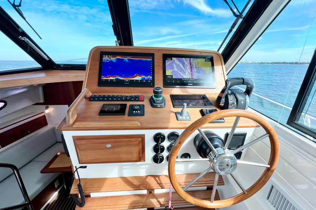 AMERICAN GIRL 2021 Back Cove 39O Yacht For Sale in Palm Harbor FL AMERICAN GIRL 2021 Back Cove 39O Yacht For Sale in Palm Harbor FL