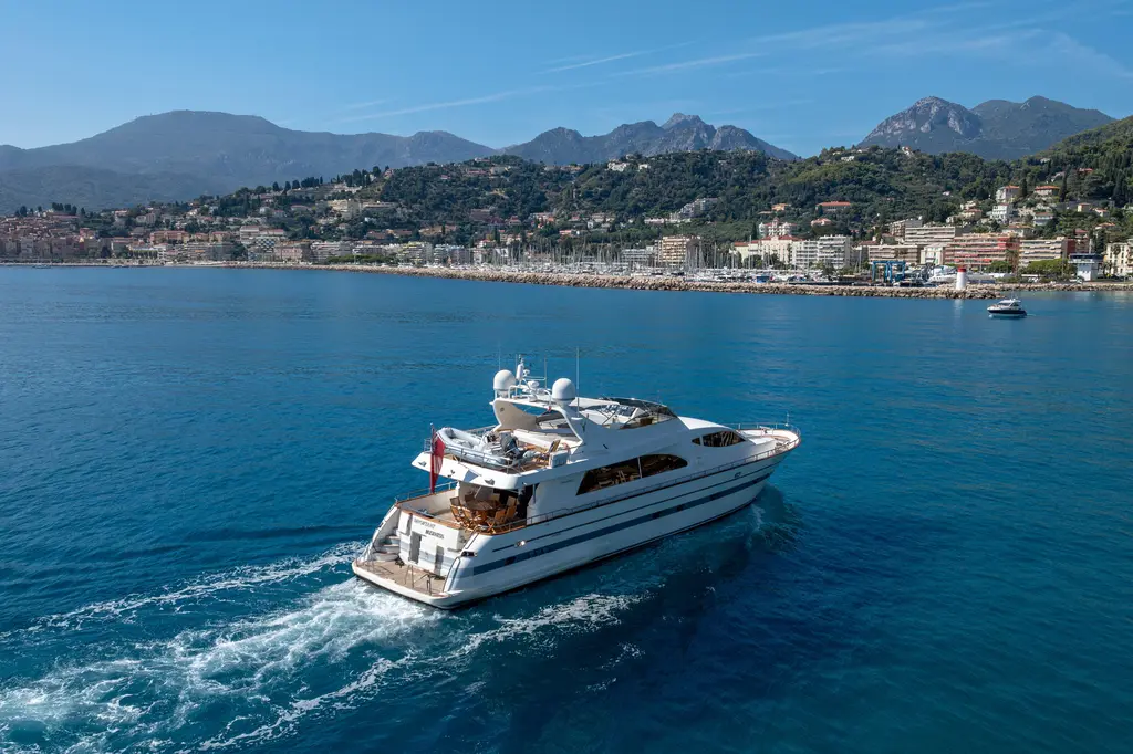 1999 Falcon 86 Yacht For Sale in Menton 1999 Falcon 86 Yacht For Sale in Menton
