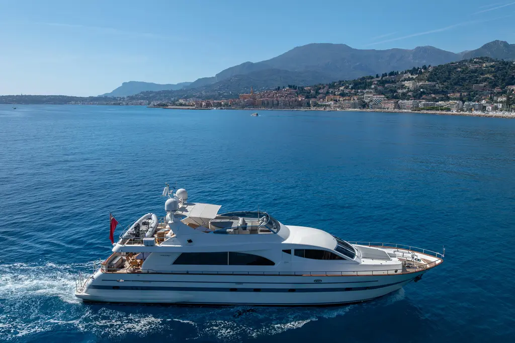 1999 Falcon 86 Yacht For Sale in Menton 1999 Falcon 86 Yacht For Sale in Menton