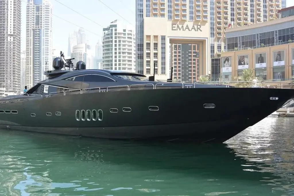 2004 Sunseeker Predator 95 Yacht For Sale in Dubai 2004 Sunseeker Predator 95 Yacht For Sale in Dubai