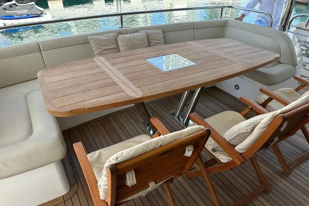 2018 Sunseeker 95 Yacht Yacht For Sale in Dubai 2018 Sunseeker 95 Yacht Yacht For Sale in Dubai
