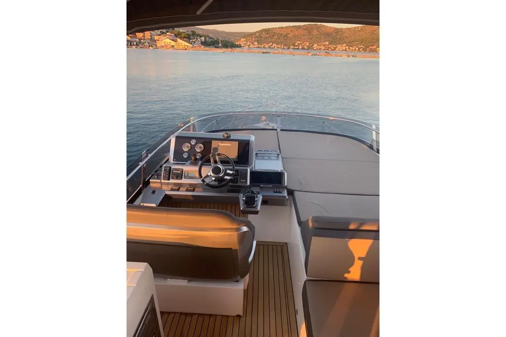 2014 Galeon 550 Fly Yacht For Sale in Split 2014 Galeon 550 Fly Yacht For Sale in Split
