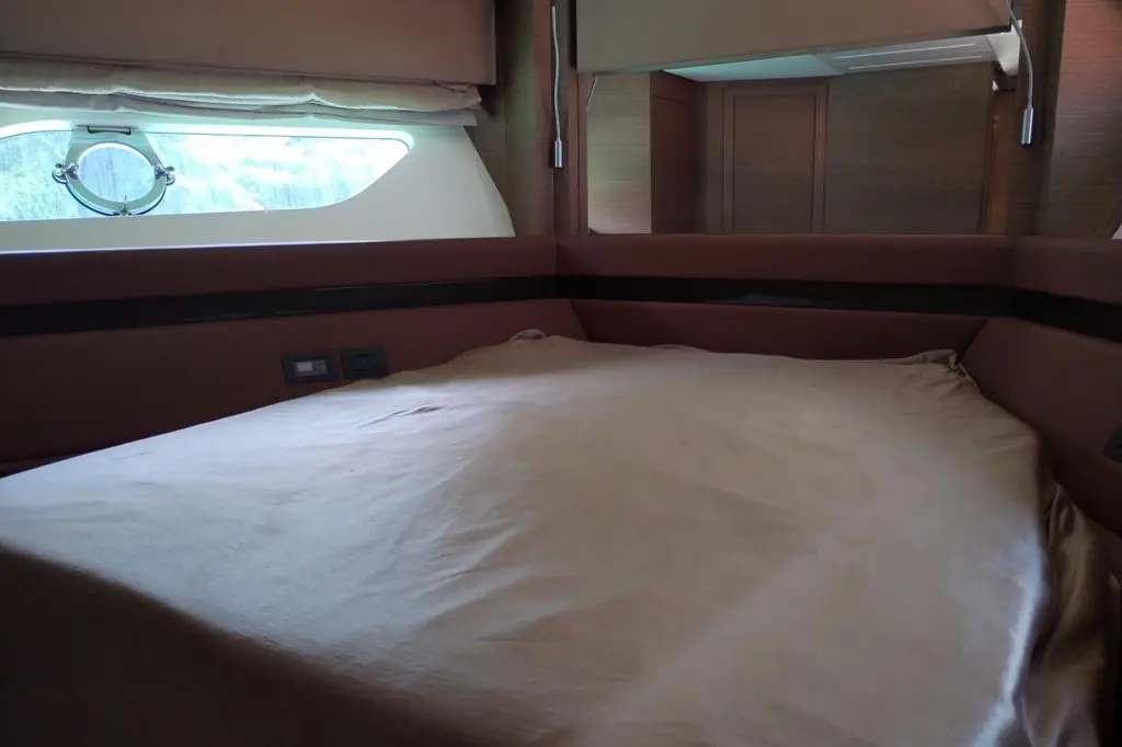 2015 Ferretti Yachts 550 Yacht For Sale in Haikou 2015 Ferretti Yachts 550 Yacht For Sale in Haikou