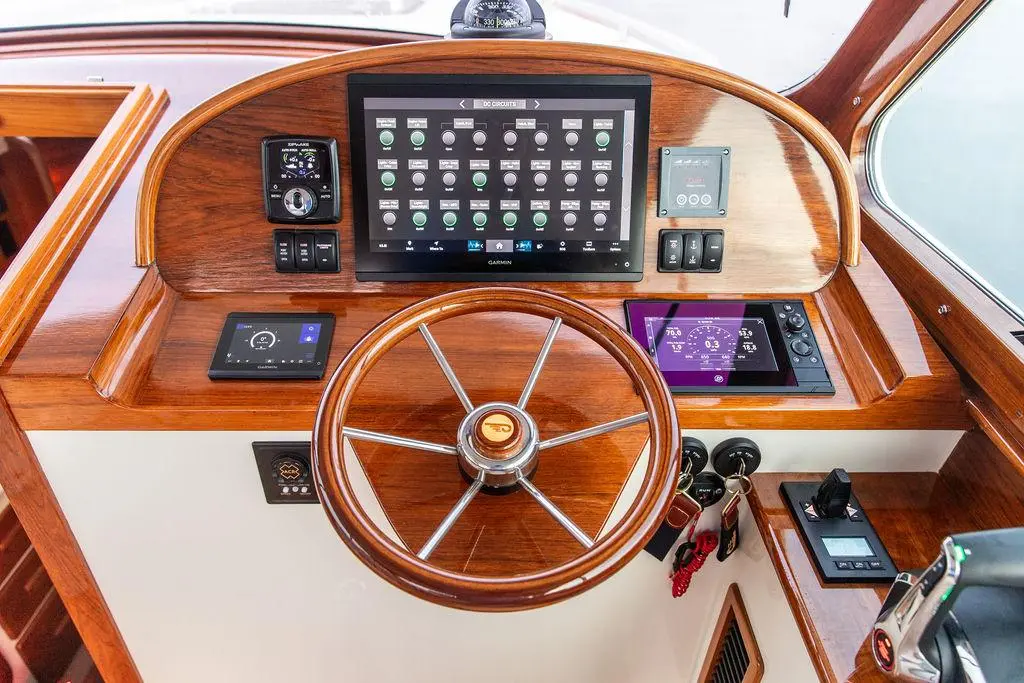 CAROL I 2024 Hinckley 35 Yacht For Sale in Portsmouth RI CAROL I 2024 Hinckley 35 Yacht For Sale in Portsmouth RI