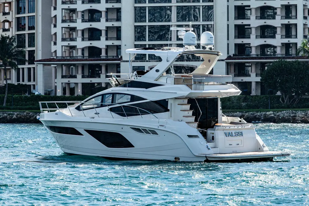 2018 Sea Ray L550 Fly Yacht For Sale in Miami Beach FL 2018 Sea Ray L550 Fly Yacht For Sale in Miami Beach FL