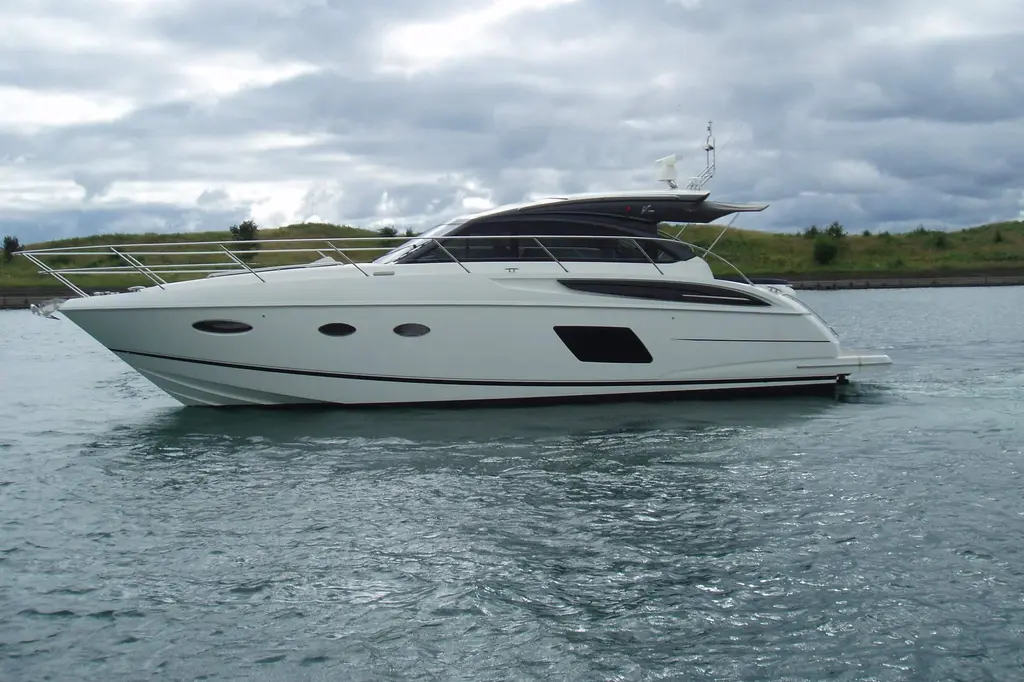 OFF SEASON 2015 Princess V48 Yacht For Sale in Chicago IL OFF SEASON 2015 Princess V48 Yacht For Sale in Chicago IL