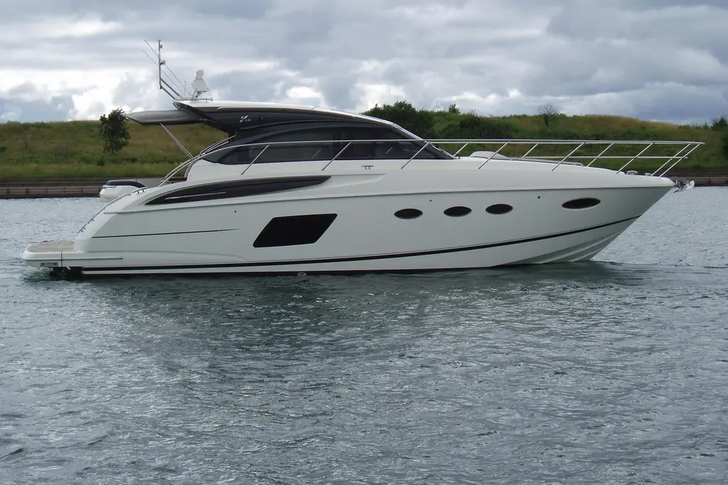OFF SEASON 2015 Princess V48 Yacht For Sale in Chicago IL OFF SEASON 2015 Princess V48 Yacht For Sale in Chicago IL