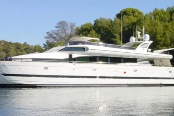 2002 Horizon 105 Yacht For Sale in singapore 2002 Horizon 105 Yacht For Sale in singapore