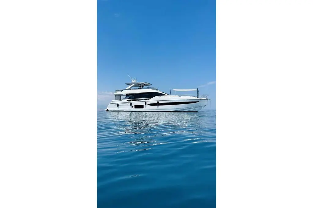 KOKO 2023 Azimut Fly 78 Yacht For Sale in Piraeus KOKO 2023 Azimut Fly 78 Yacht For Sale in Piraeus
