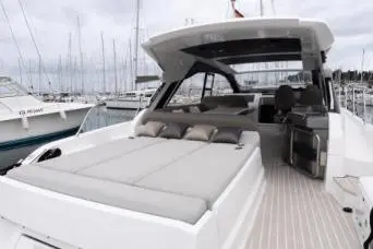 2019 Azimut Atlantis 51 Yacht For Sale in Saint-Tropez 83 2019 Azimut Atlantis 51 Yacht For Sale in Saint-Tropez 83