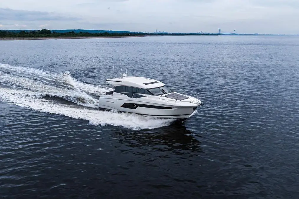2022 Prestige 520S Yacht For Sale in Freeport NY 2022 Prestige 520S Yacht For Sale in Freeport NY