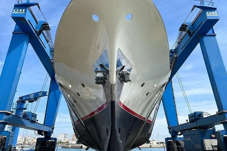 2005 Benetti Style Explorer 34m Yacht For Sale in Alicante ES-A 2005 Benetti Style Explorer 34m Yacht For Sale in Alicante ES-A