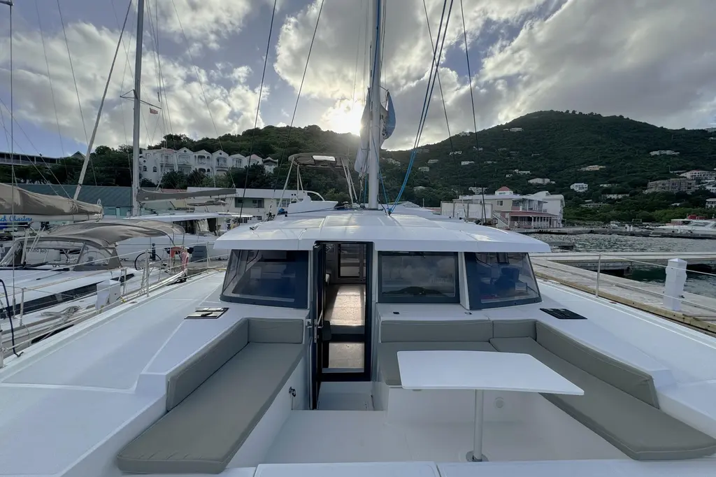 Mirabella 2022 Bali 4.2 Yacht For Sale in Road Town Mirabella 2022 Bali 4.2 Yacht For Sale in Road Town
