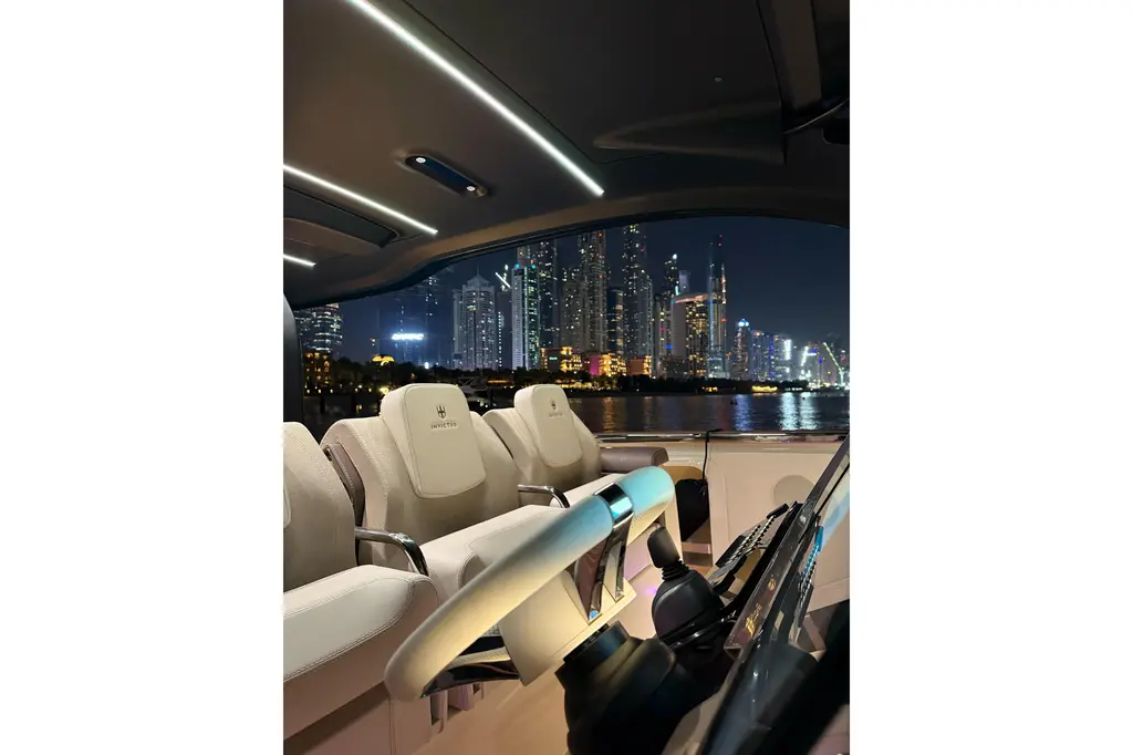 2024 Invictus TT460 Yacht For Sale in Dubai 2024 Invictus TT460 Yacht For Sale in Dubai