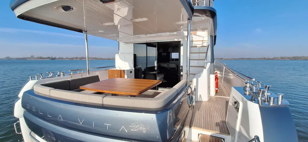 Bella Vita 2020 Azimut Magellano 66 Yacht For Sale in Hellevoetsluis Bella Vita 2020 Azimut Magellano 66 Yacht For Sale in Hellevoetsluis