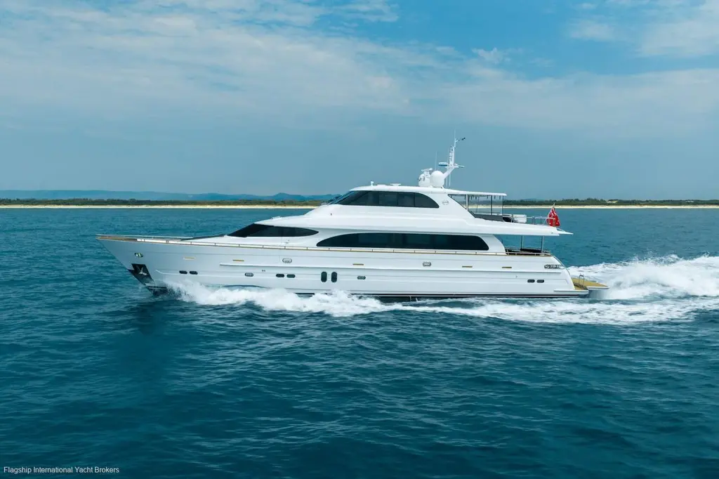 Sovereign Lady II 2008 Horizon E98 Yacht For Sale in Gold Coast QLD Sovereign Lady II 2008 Horizon E98 Yacht For Sale in Gold Coast QLD