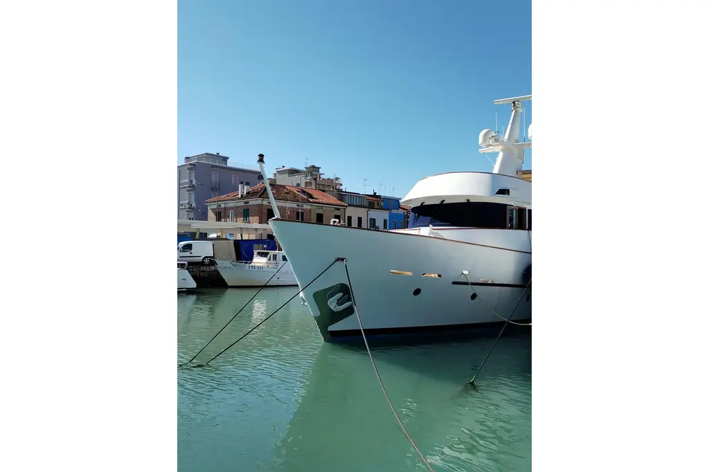 1964 Camper & Nicholsons Sicna Navetta Poppa Tonda Acciaio Yacht For Sale in Pesaro IT-PU 1964 Camper & Nicholsons Sicna Navetta Poppa Tonda Acciaio Yacht For Sale in Pesaro IT-PU