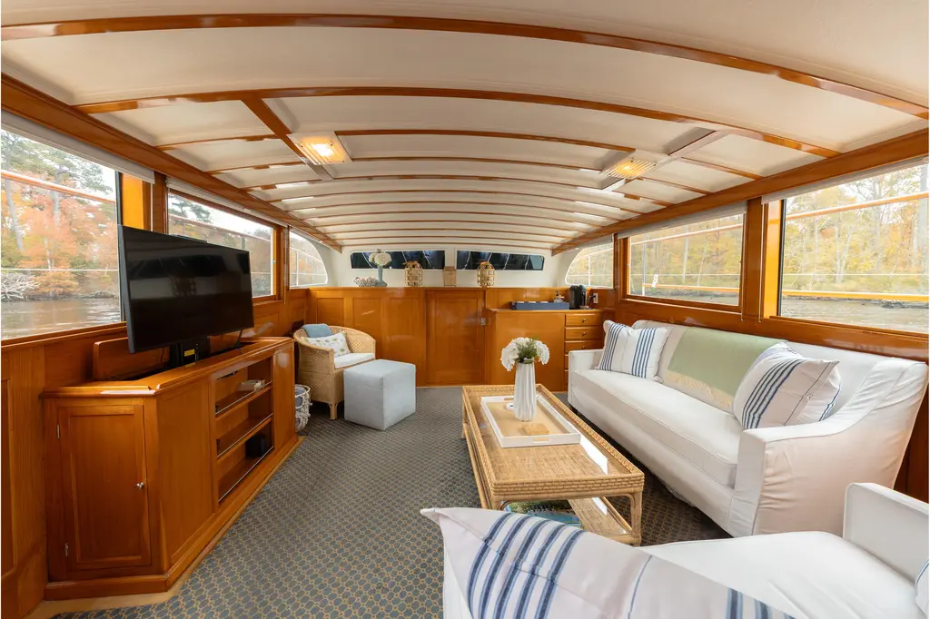 SOMERSET 1971 Trumpy 58 Yacht For Sale in Chesapeake VA SOMERSET 1971 Trumpy 58 Yacht For Sale in Chesapeake VA