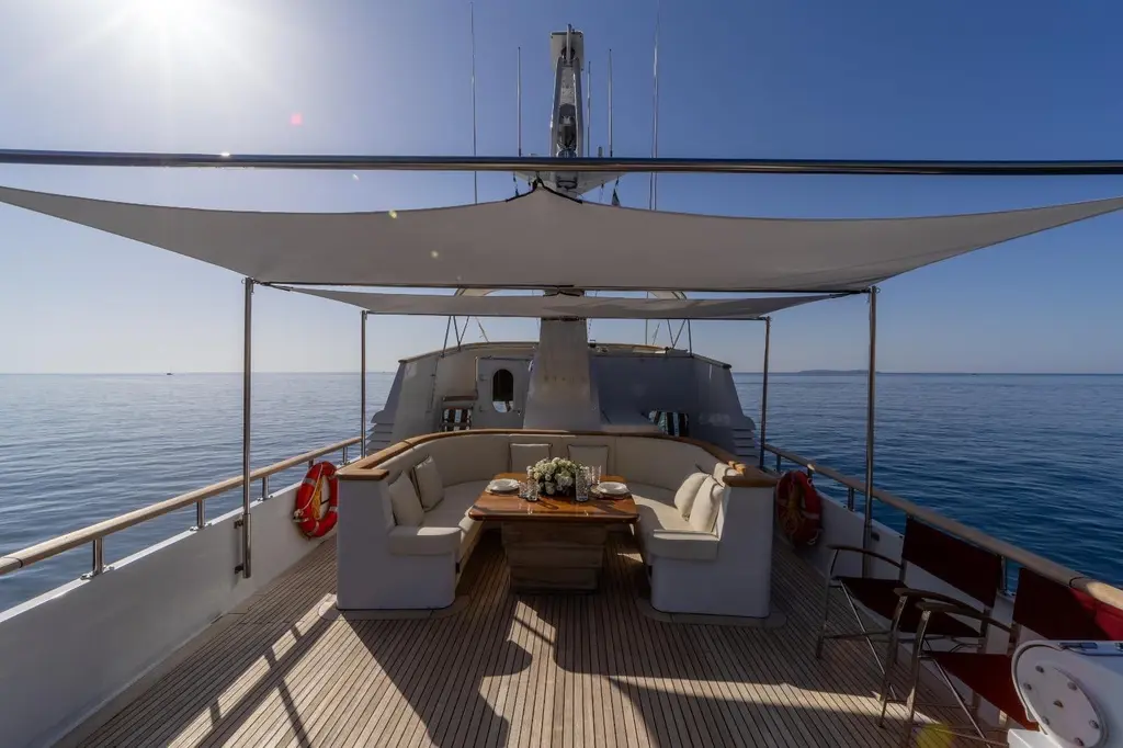 1986 Moonen 85 Yacht For Sale in Pisa IT-PI 1986 Moonen 85 Yacht For Sale in Pisa IT-PI