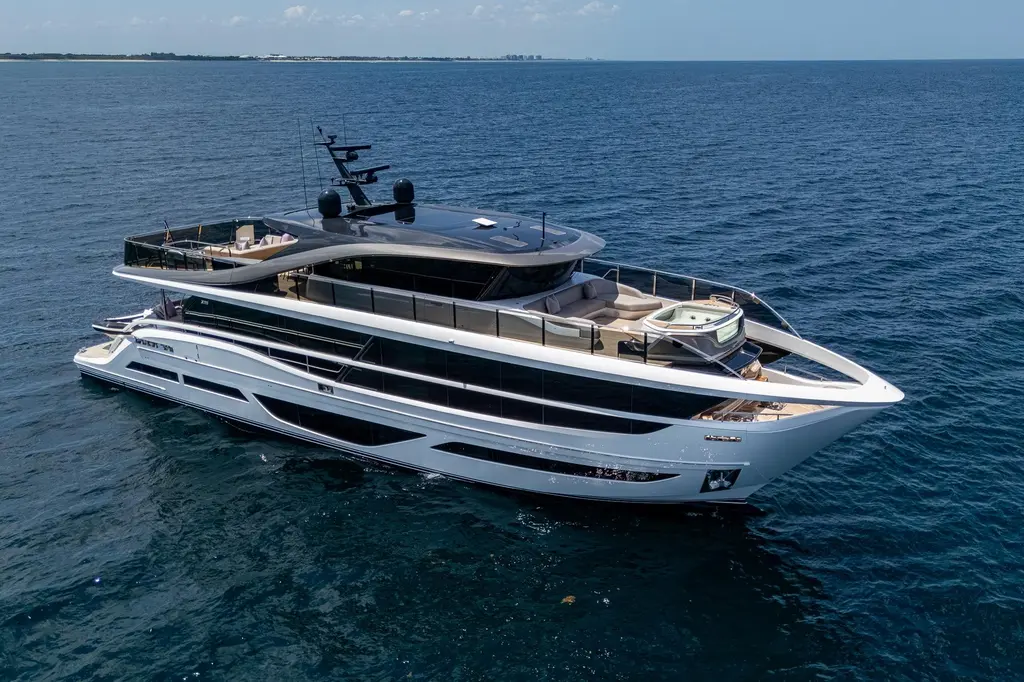 SPLASH 2022 Princess X95 Yacht For Sale in West Palm Beach FL SPLASH 2022 Princess X95 Yacht For Sale in West Palm Beach FL