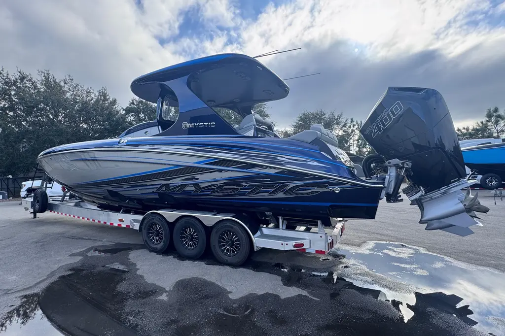 2026 Mystic Powerboats M3800 Yacht For Sale in DeLand FL 2026 Mystic Powerboats M3800 Yacht For Sale in DeLand FL