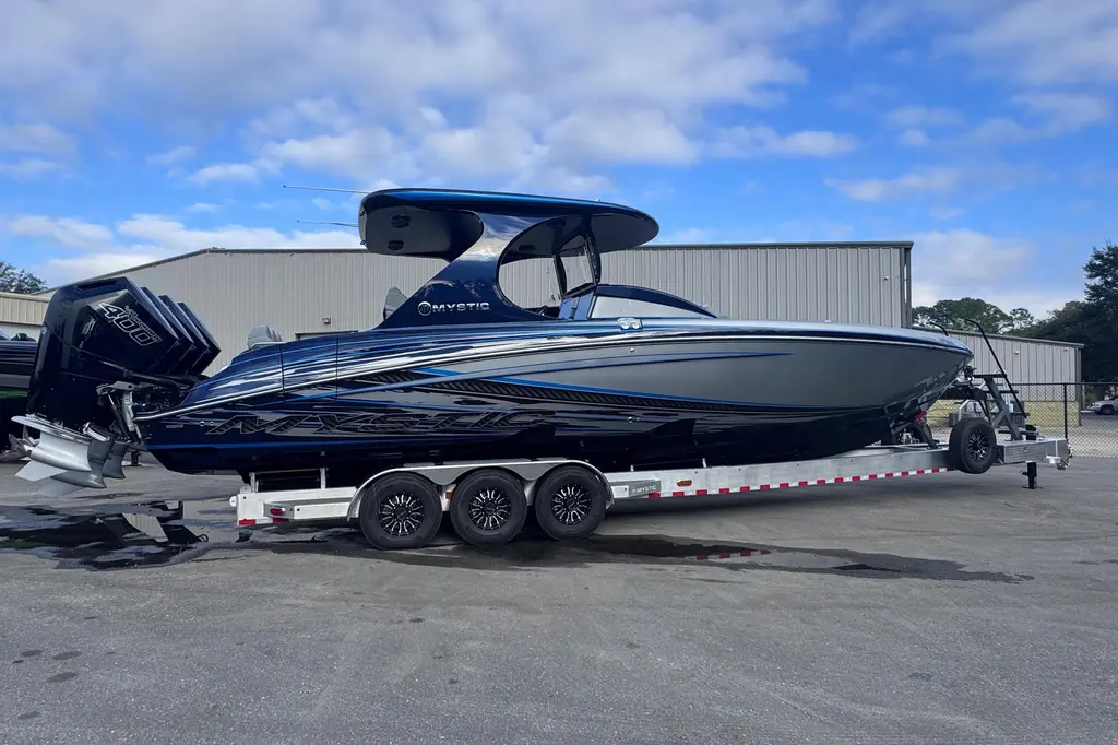 2026 Mystic Powerboats M3800 Yacht For Sale in DeLand FL 2026 Mystic Powerboats M3800 Yacht For Sale in DeLand FL