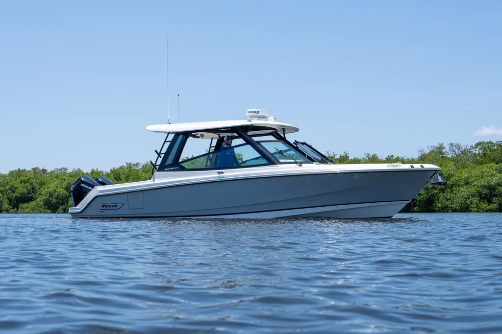 2025 Boston Whaler 330 Vantage Yacht For Sale in Fort Myers FL 2025 Boston Whaler 330 Vantage Yacht For Sale in Fort Myers FL