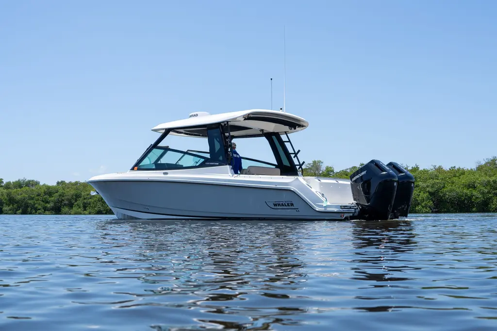 2025 Boston Whaler 330 Vantage Yacht For Sale in Fort Myers FL 2025 Boston Whaler 330 Vantage Yacht For Sale in Fort Myers FL