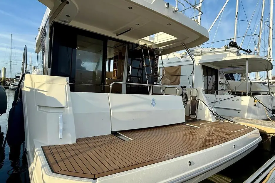 2024 Beneteau Swift Trawler 41 Fly Yacht For Sale in La Trinité-sur-Mer 56 2024 Beneteau Swift Trawler 41 Fly Yacht For Sale in La Trinité-sur-Mer 56